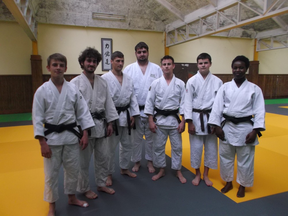 Dojo Brestois : de nouvelles ceintures noires et 2ème dan