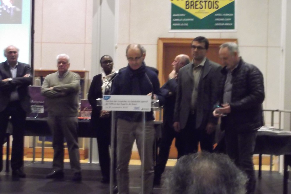 Remise du trophée des sports de la ville de Brest au dojo brestois