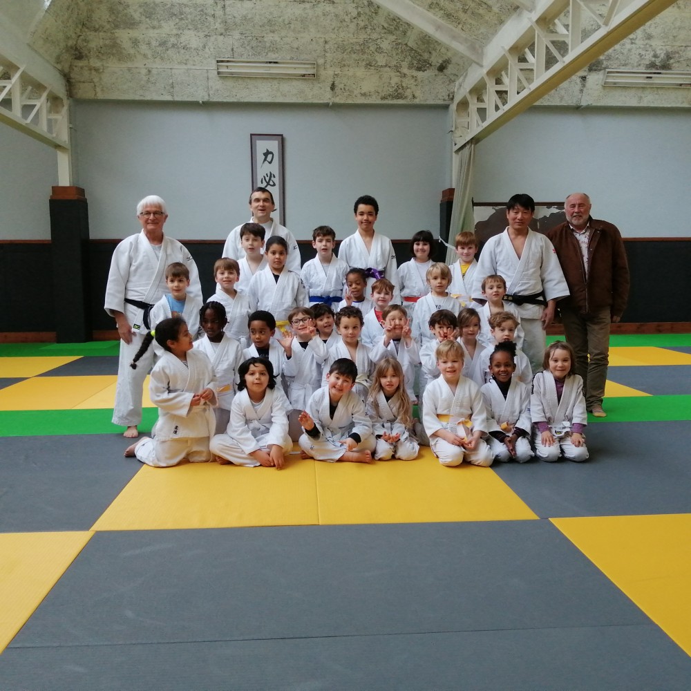 Plus de 160 judokas ont suivi les cours d EIJI KIKUCHI